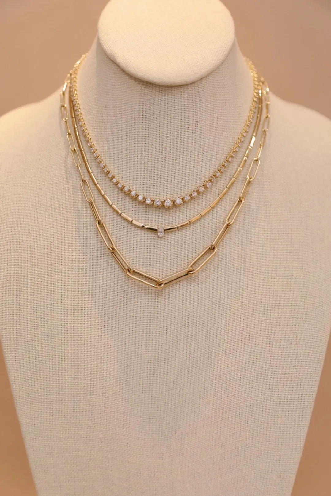 graduated_crown_set_diamo_2.webp Mama Bijoux Graduated Crown Set Diamond Tennis Necklace Clearance