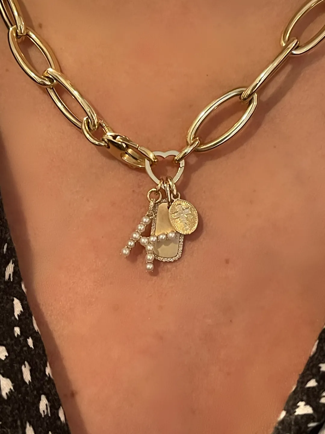 k_gold_amp_diamond_rim_do_4.webp Mama Bijoux 14k Gold & Diamond Rim Dog Tag Sale