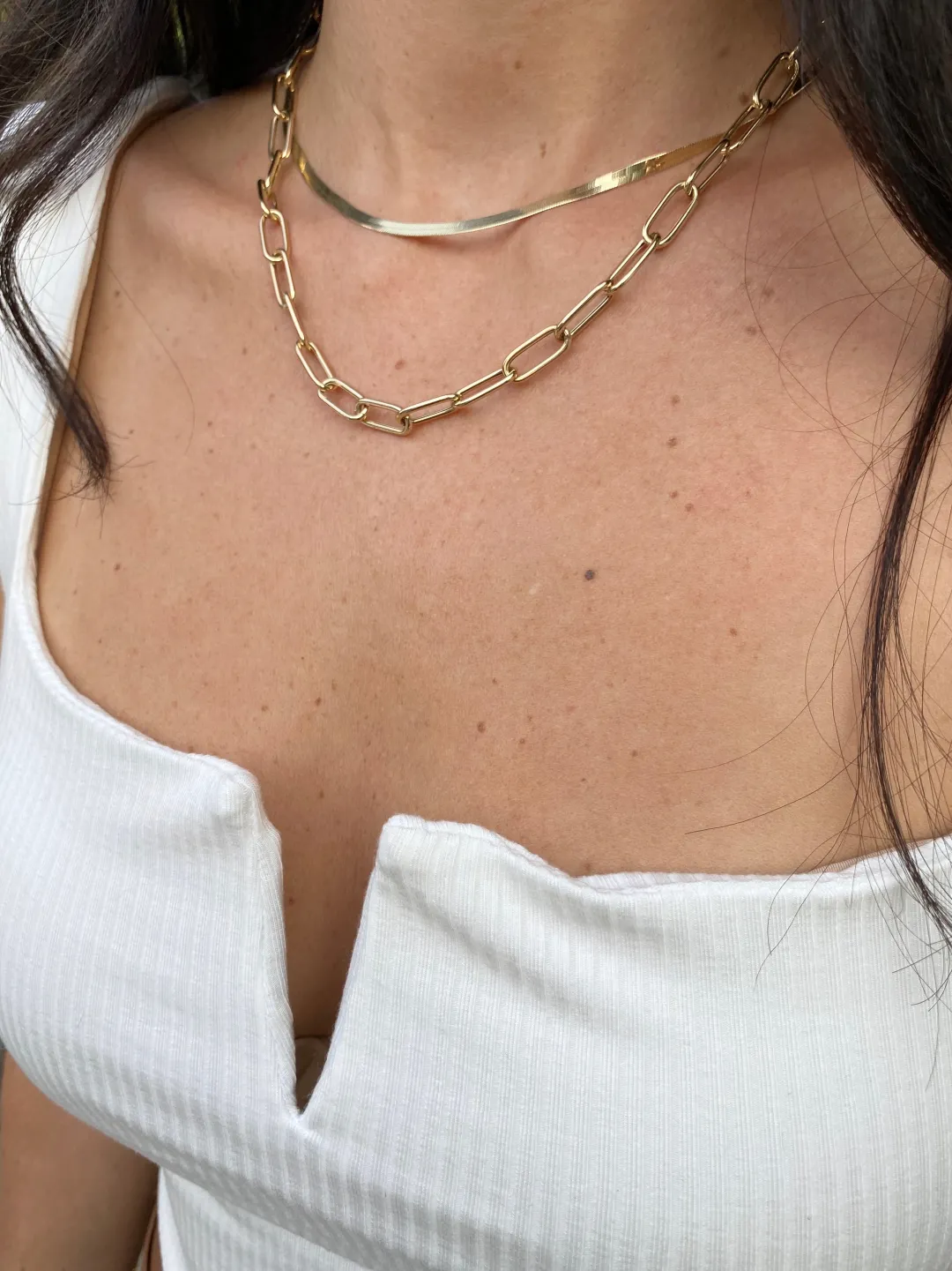 k_yellow_gold_chunky_roun_3.webp Mama Bijoux 14k Yellow Gold Chunky Rounded Paper Clip Chain Necklace Fashion