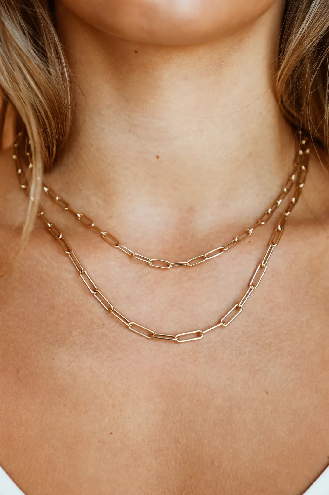 k_yellow_gold_mini_rounde_3.webp Mama Bijoux 14k Yellow Gold Mini Rounded Paper Clip Chain Necklace Online