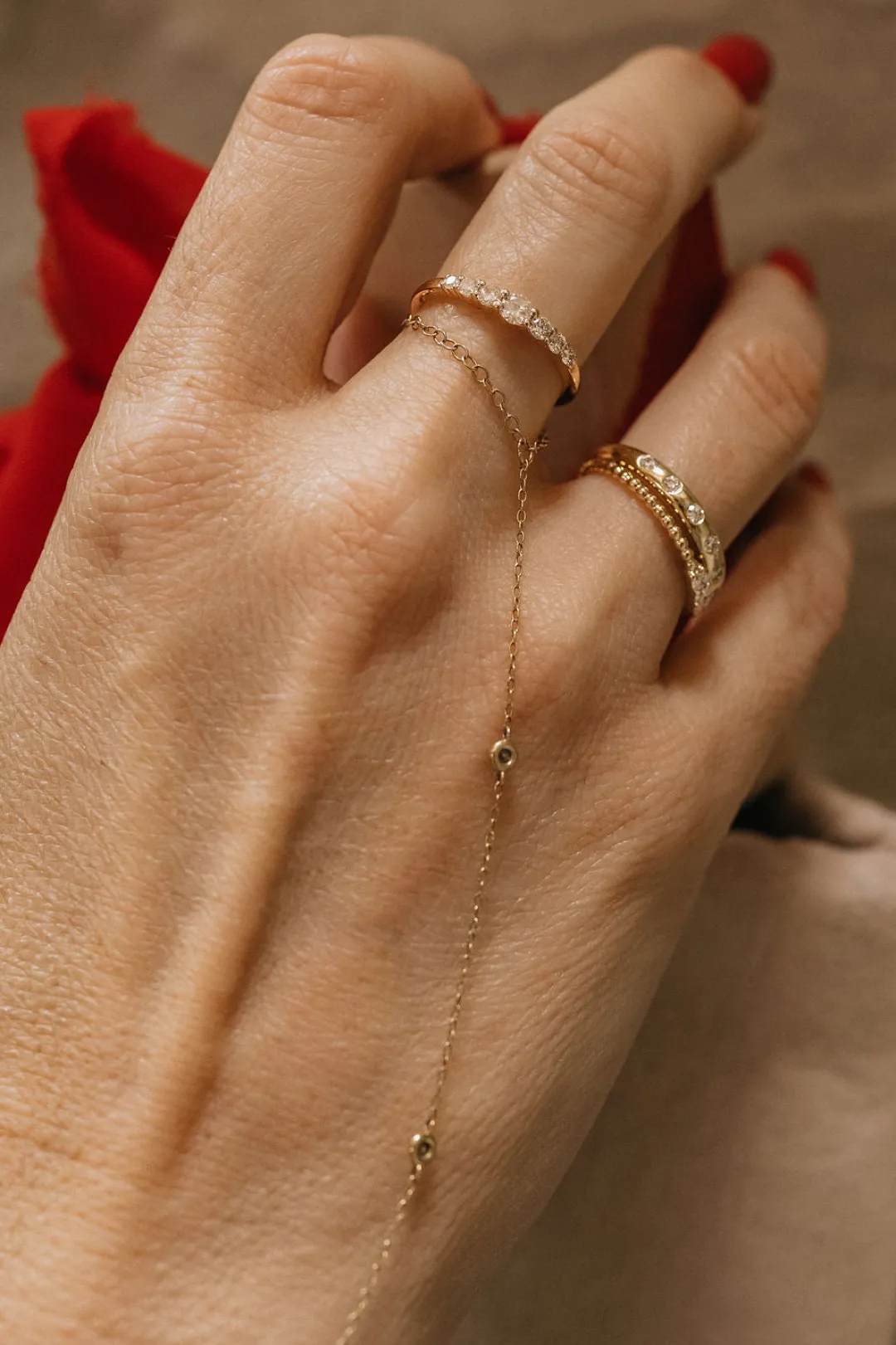 la_princesse_graduated_sh_2.webp Mama Bijoux La Princesse Graduated Shared Prong Diamond Ring Best
