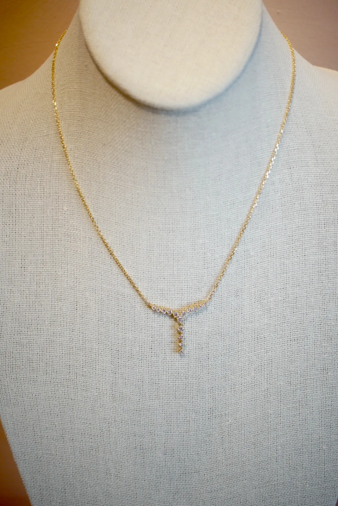 la_princesse_y_necklace_2.webp Mama Bijoux La Princesse Y Necklace Sale