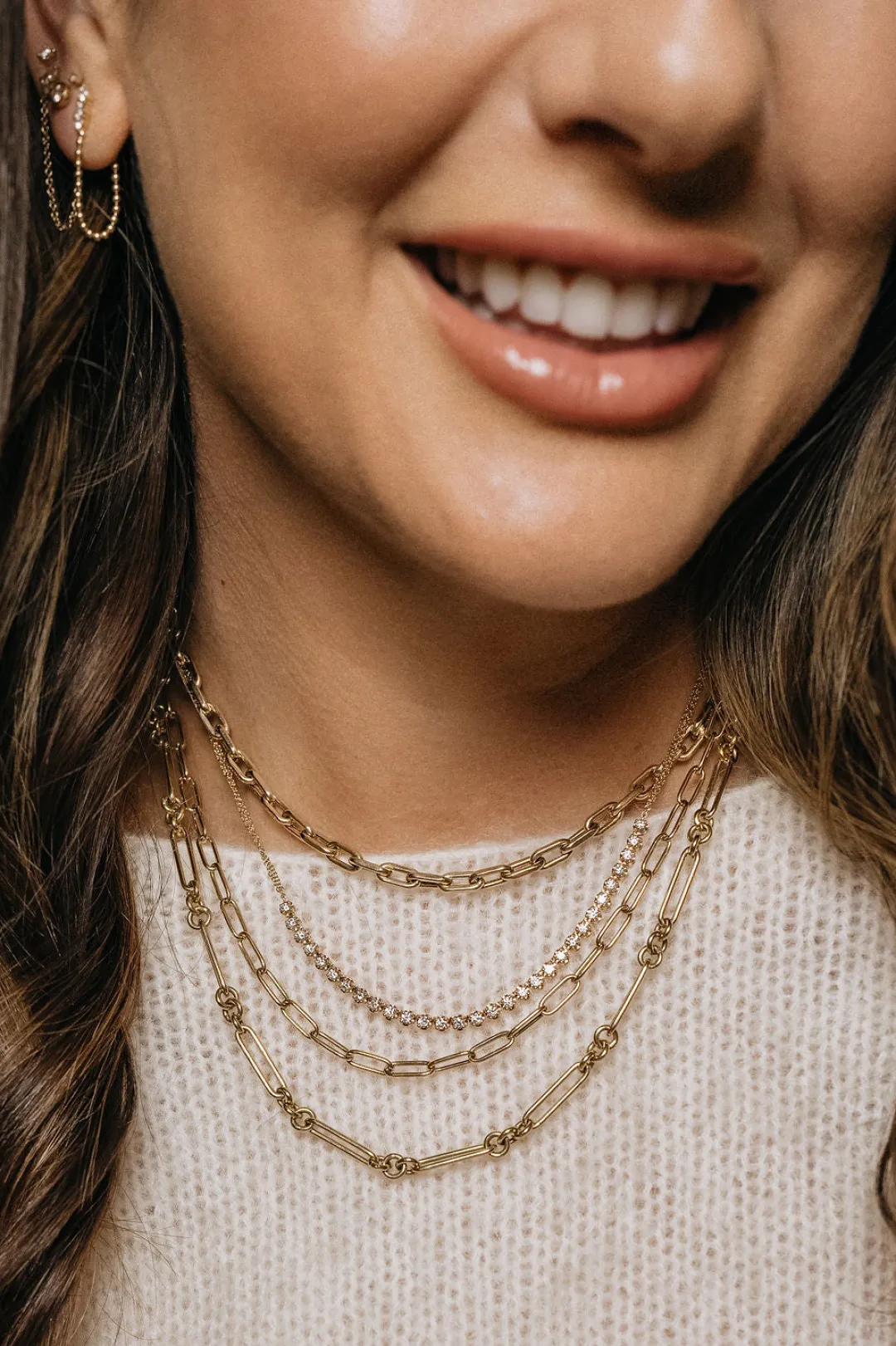 medium_rounded_k_gold_pap_3.webp Mama Bijoux Medium Rounded 14k Gold Paperclip Chain Clearance